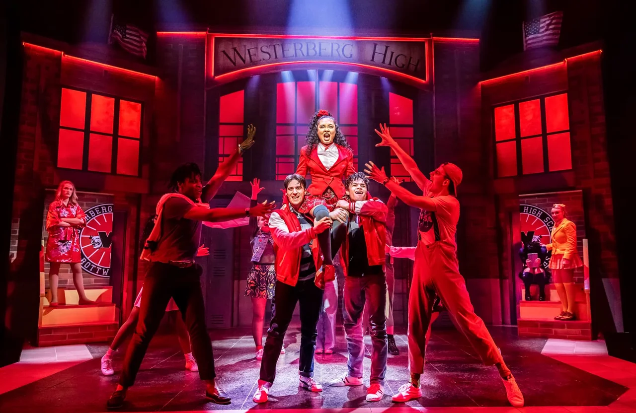 heathers-the-musical-gallery-image-02.jpg