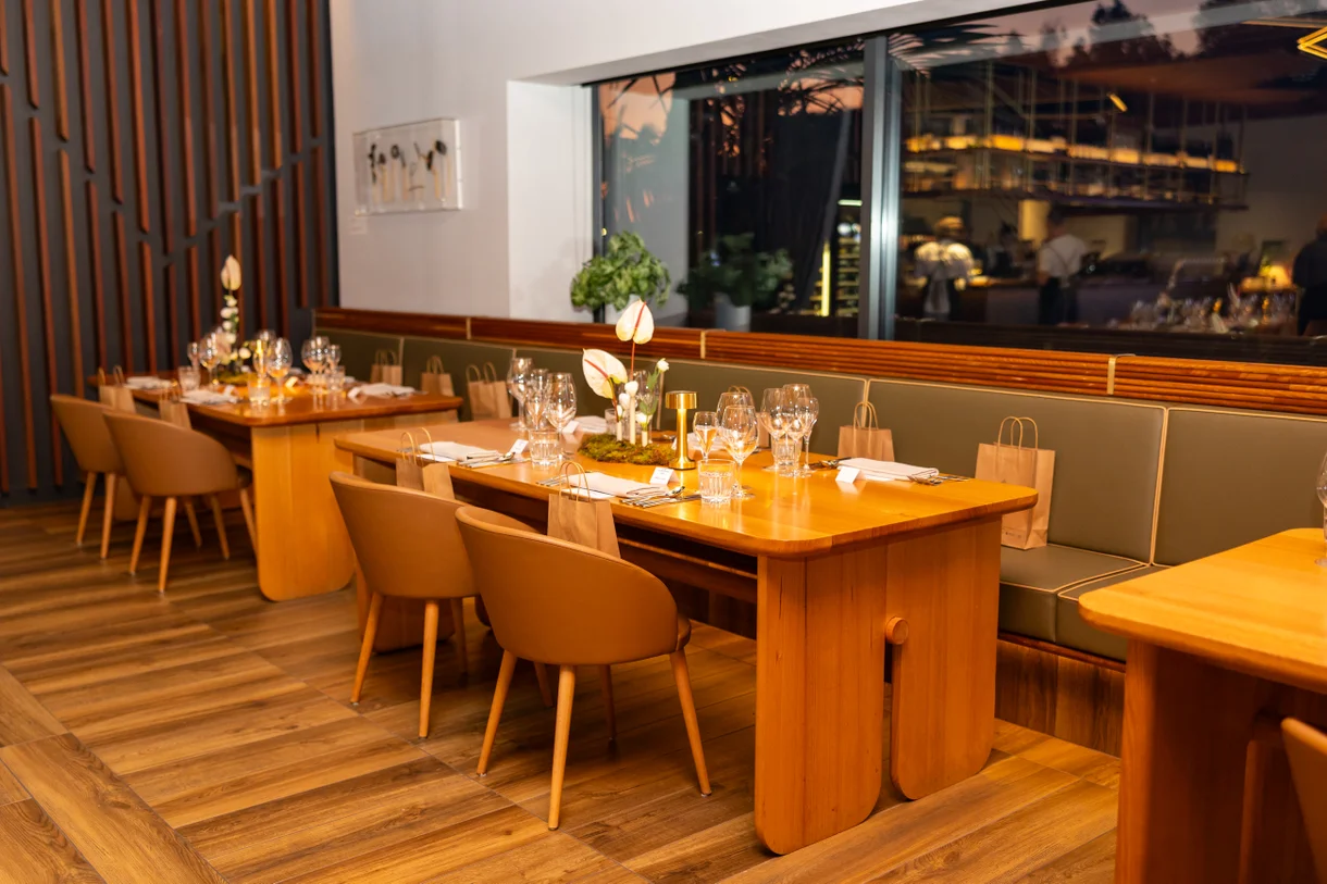 R6__9552_2025_839_sd2_klim_foundation_dinner_palette_hota_novasoma_photography.jpg