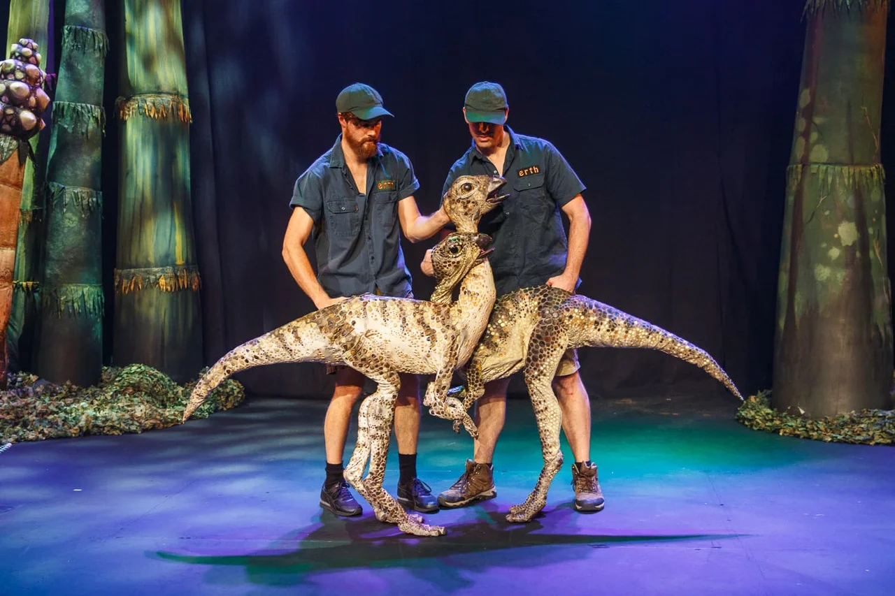 kto-26-erths-dinosaurs-gallery-image-02.jpg