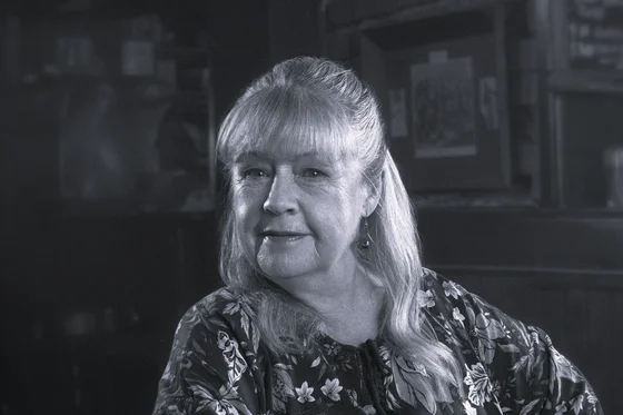 Noni Hazlehurst